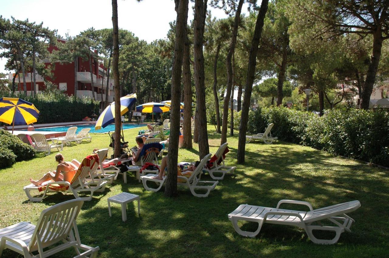 Appartamenti Vacanza Albatros Lignano Sabbiadoro Exterior foto