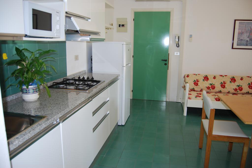 Appartamenti Vacanza Albatros Lignano Sabbiadoro Exterior foto