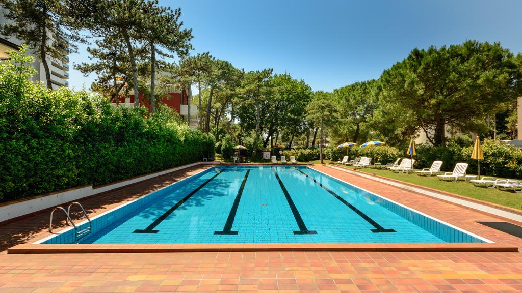 Appartamenti Vacanza Albatros Lignano Sabbiadoro Exterior foto